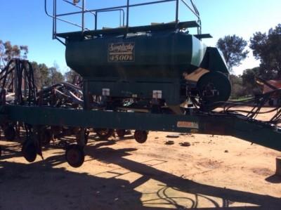 Photo 2. Janke F500 UDD planter airseeder