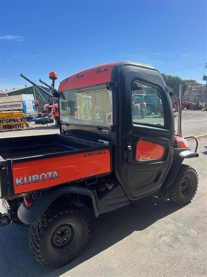 Photo 4. Kubota RTV1100 utv