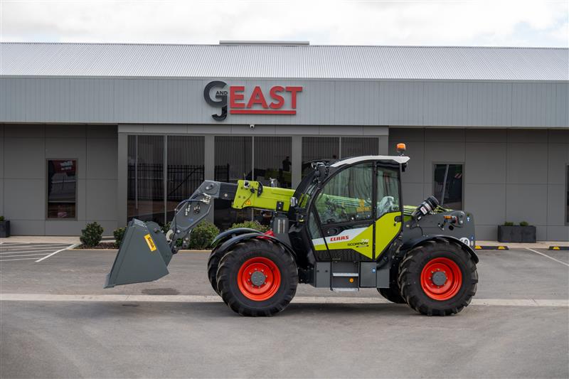 Photo 2. Claas Scorpion 741 Telescopic Handler FWA/4WD