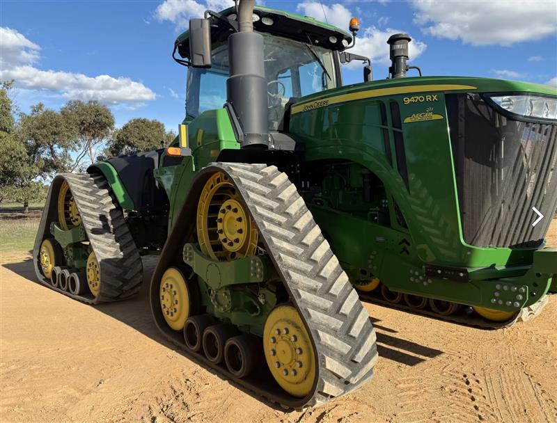 Photo 2. John Deere 9470RX tracked tractor