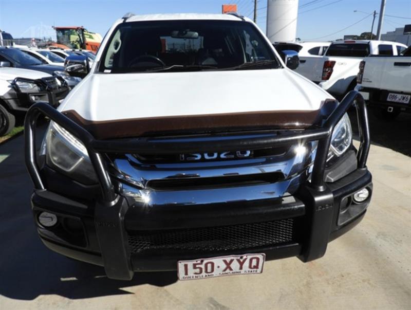 Photo 2. Isuzu MU-X suv