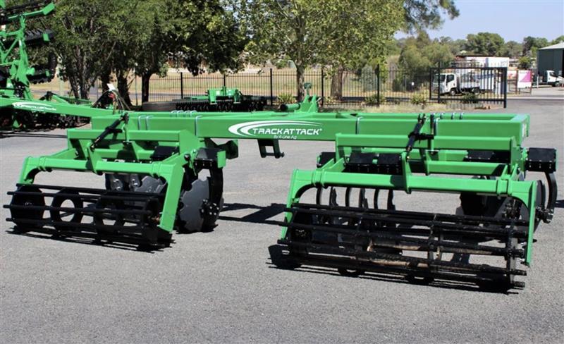Photo 2. K-Line 284WD cultivator
