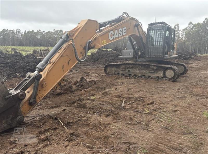 Photo 2. Case CX210C excavator