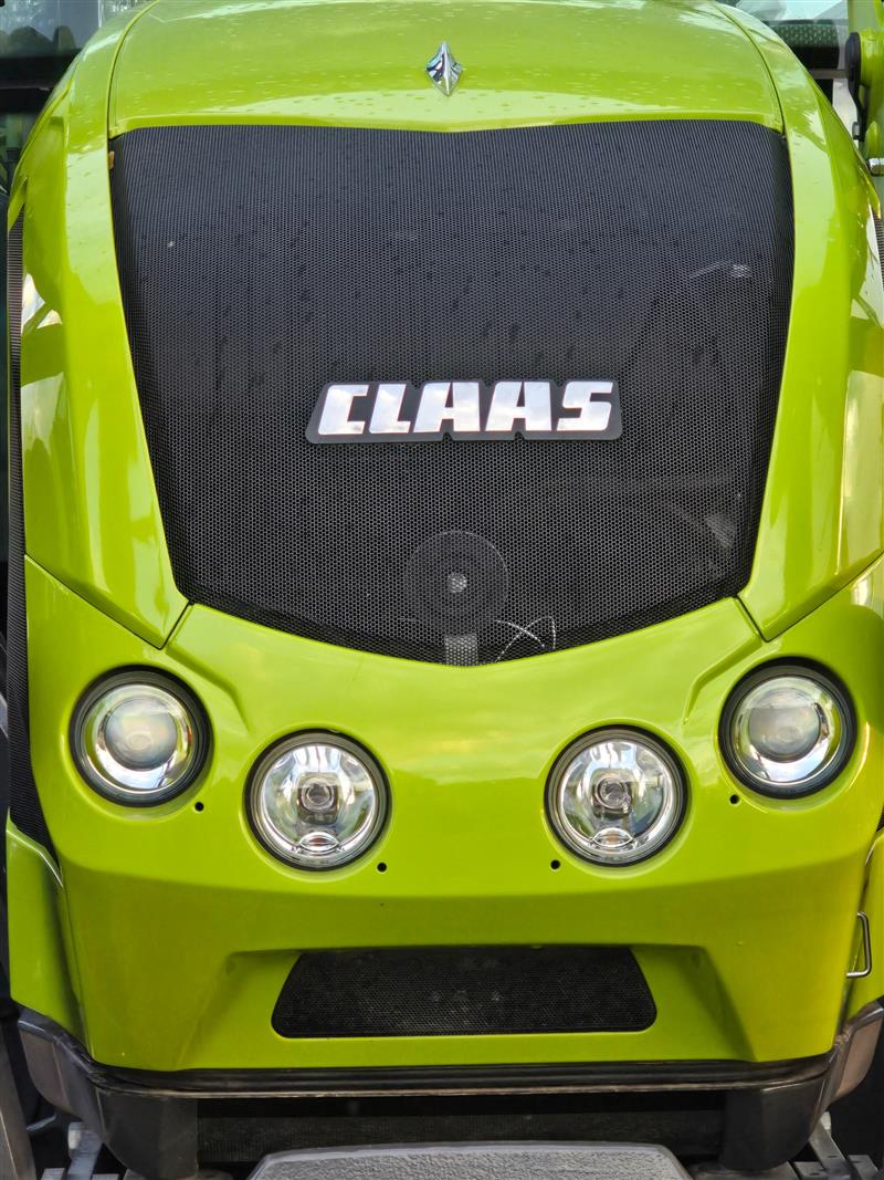 Photo 2. Claas ARION 430C Tractor FWA/4WD