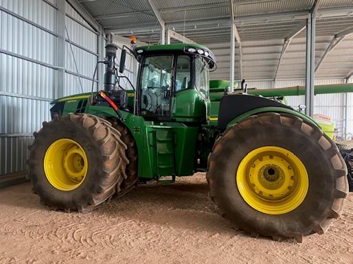 Photo 3. John Deere 9570R Tractor