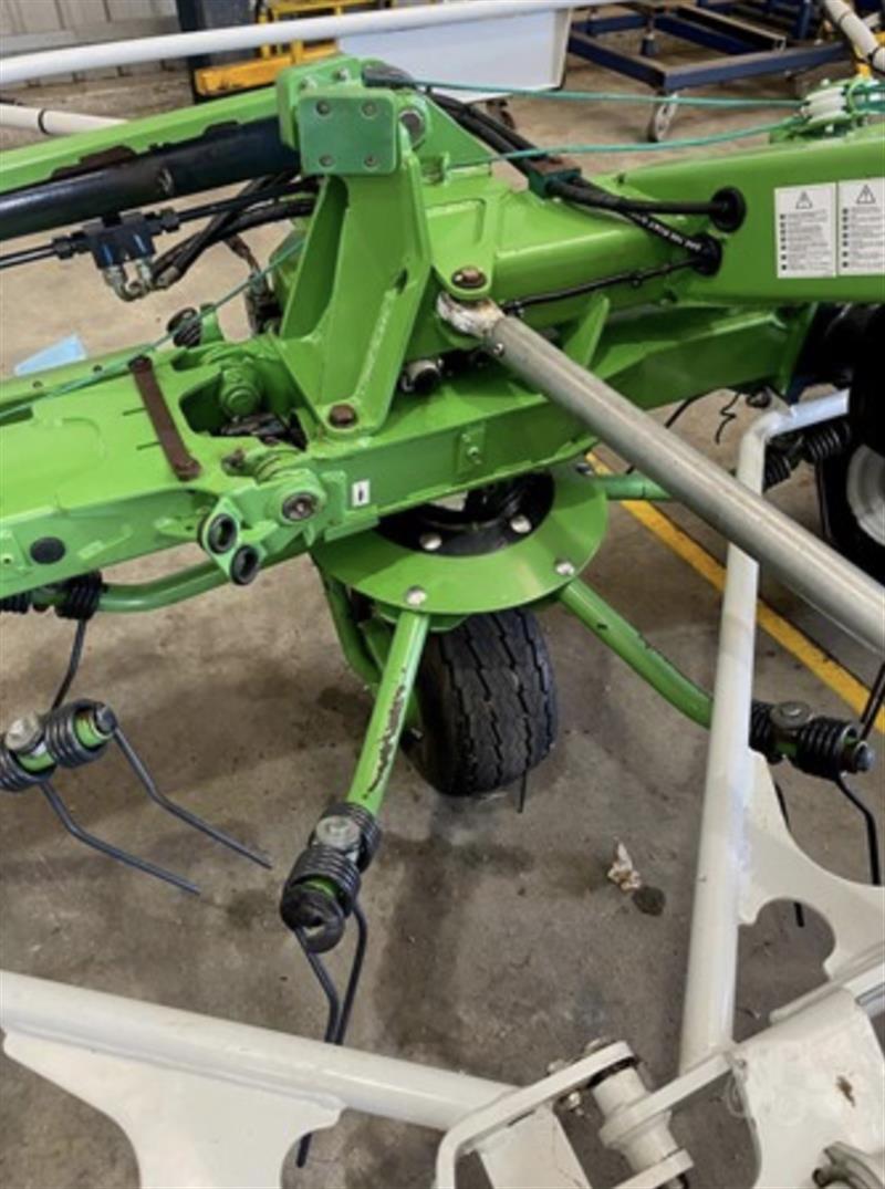 Photo 2. Samasz P8-890 cultivator