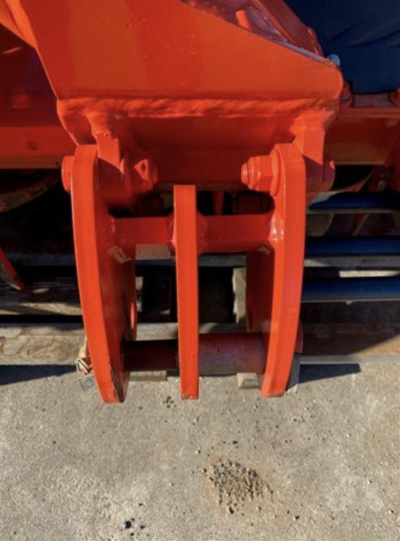 Photo 2. Kuhn HR3030 cultivator