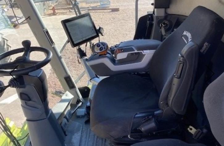 Photo 2. Claas Lexion 8800TT combine harvester