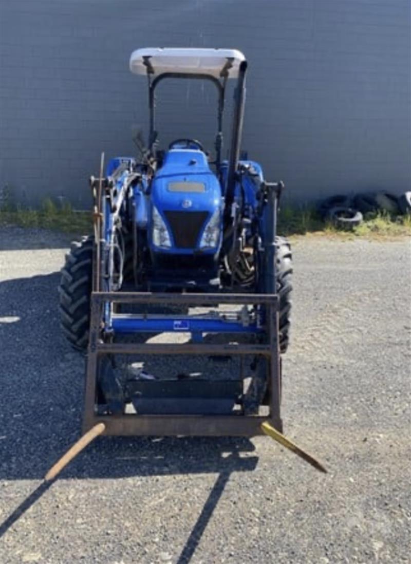 Photo 2. New Holland T4.55 tractor