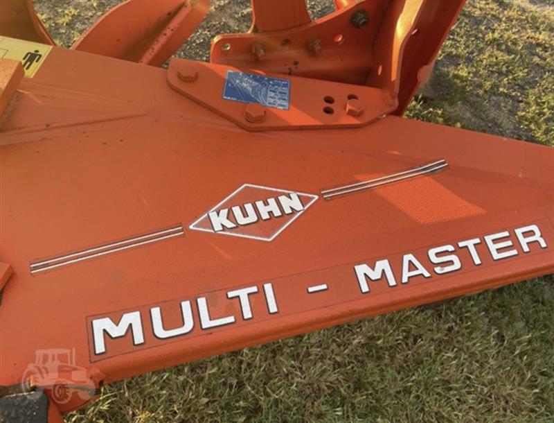 Photo 2. Kuhn Multi-Master 121 plough