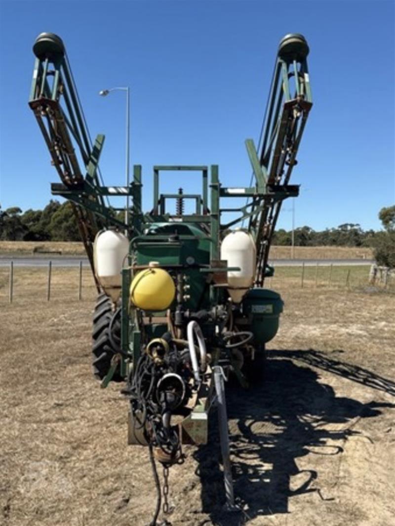 Photo 2. Goldacres Compact 2521 boom sprayer