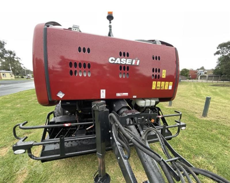 Photo 2. Case IH RB455 round baler