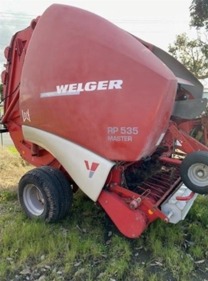 Photo 2. Welger RP535 master round baler
