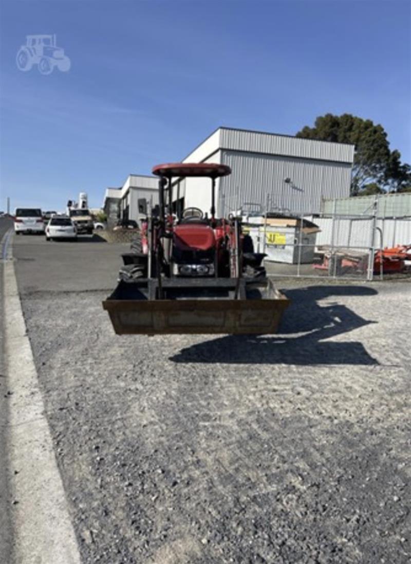 Photo 2. Case IH Farmall 75C tractor
