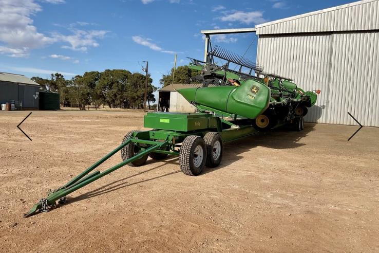 Photo 2. John Deere S790 combine harvester
