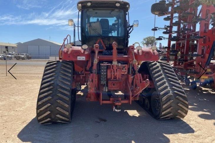 Photo 2. Versatile 620DT track tractor