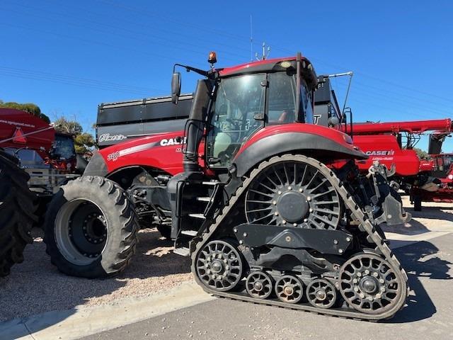 Case IH Magnum Rowtrac 380 track tractor