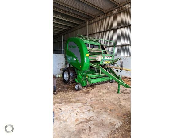 Photo 3. McHale V640 round baler