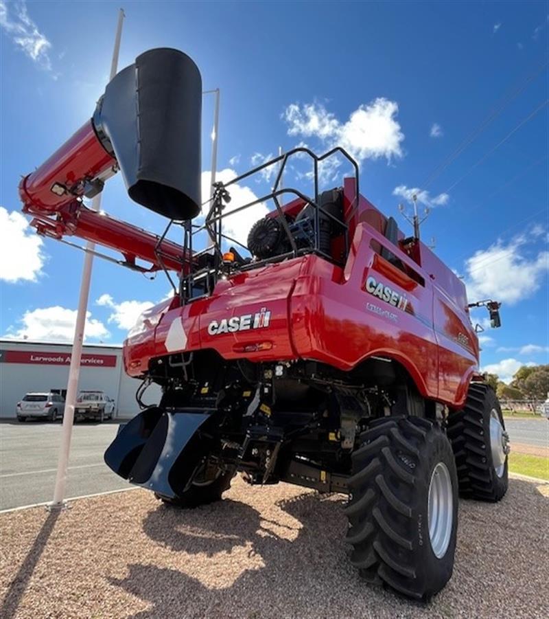 Photo 2. Case IH 9250 Axial flow combine haverster