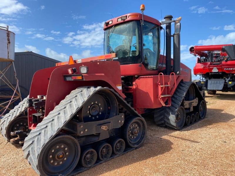 Photo 5. Case IH STX450 Quadtrac track tractor