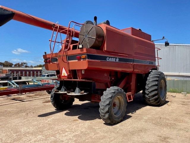 Photo 4. Case IH 2366 combine harvester