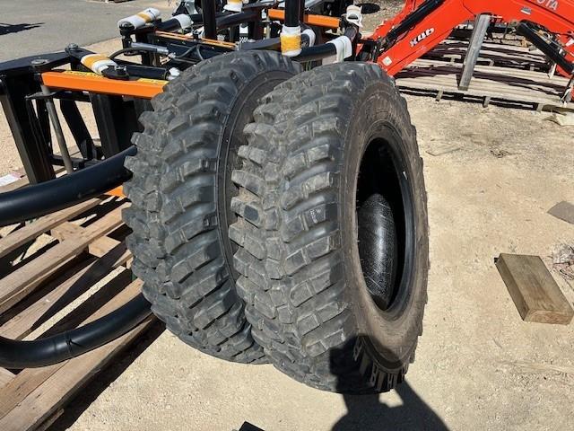 Photo 5. BKT 18.4-30 tyre