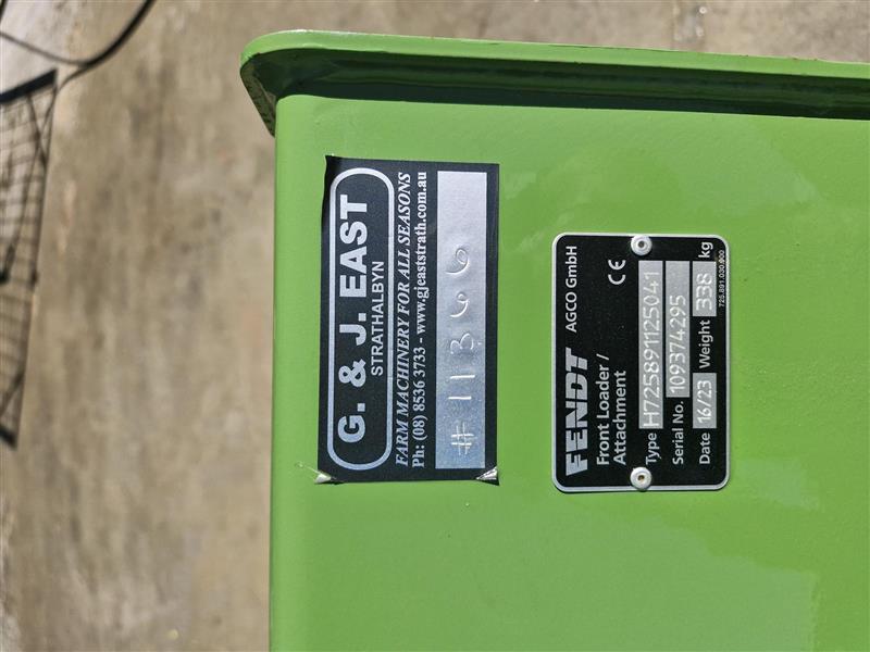 Photo 3. Fendt 2.4M bucket