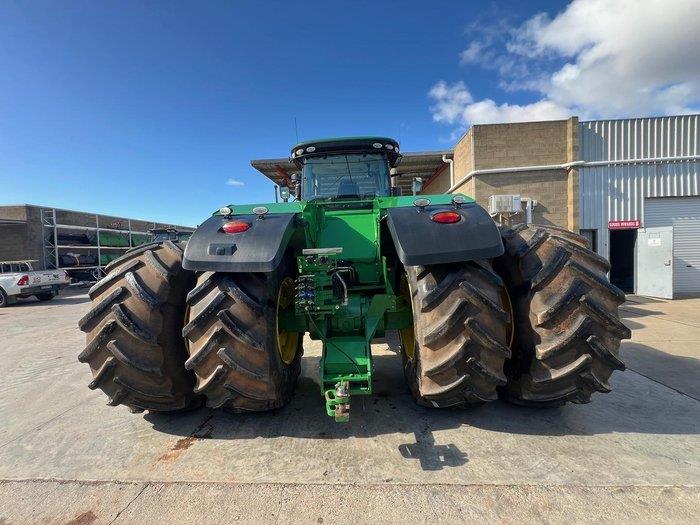 Photo 2. John Deere 9470R tractor