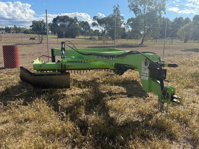 Schulte SRW1000 rock picker