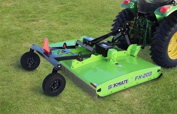 Photo 3. Schulte FX-209 mulcher
