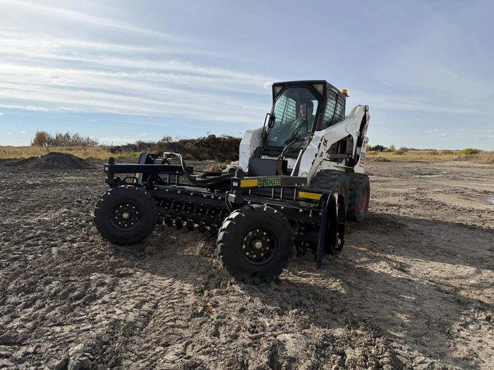 Photo 4. Schulte SMR800 rock picker