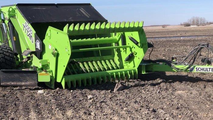 Photo 2. Schulte Titan 5000 rock picker