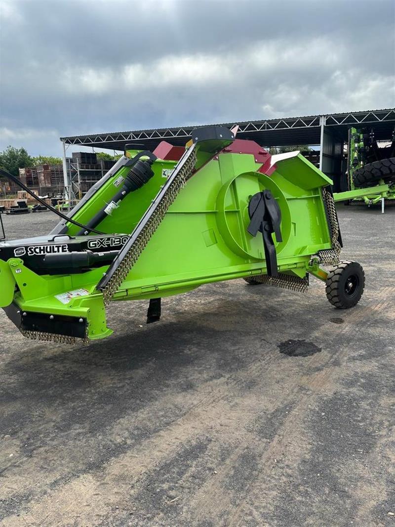 Photo 3. Schulte GX-130 mulcher