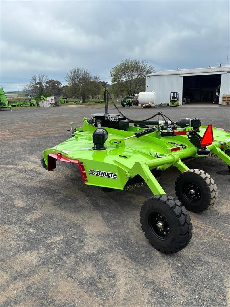 Photo 2. Schulte GX-130 mulcher
