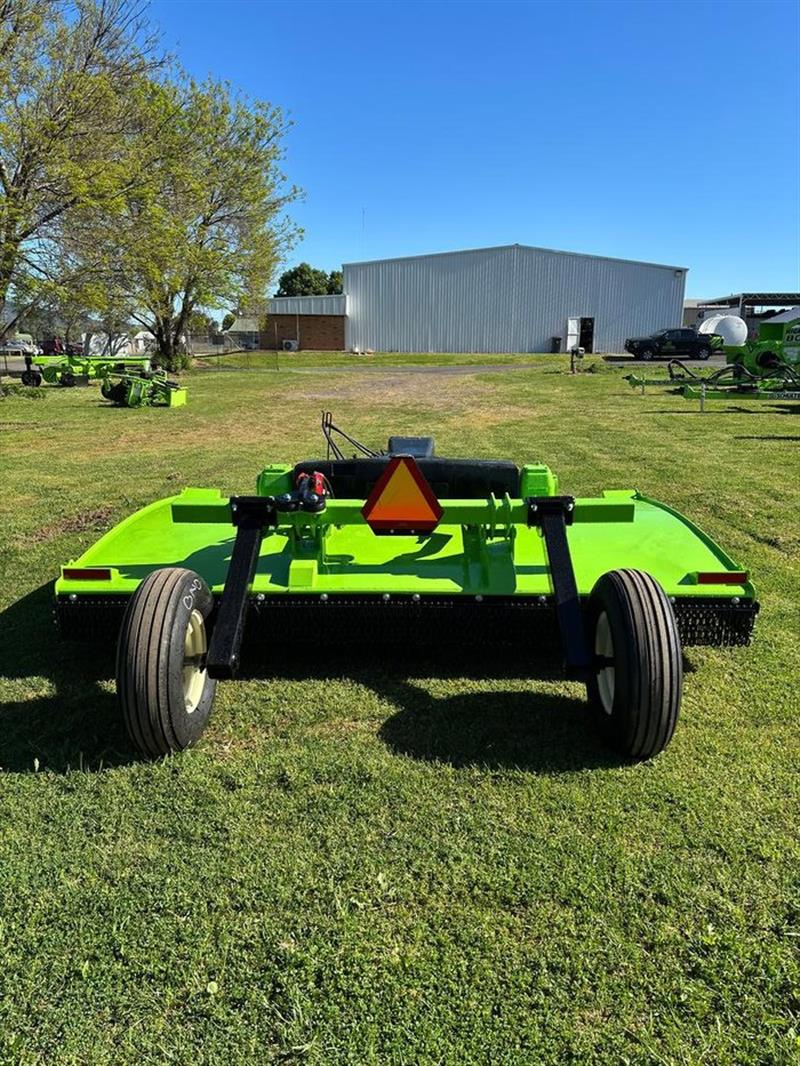 Photo 2. Schulte FX-210 mulcher