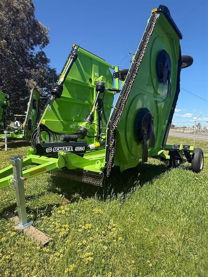 Photo 3. Schulte 5026 mulcher