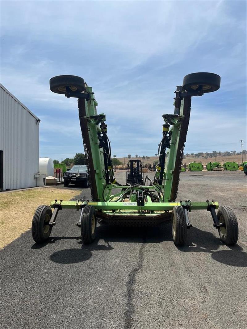 Photo 2. Schulte 5026 slasher