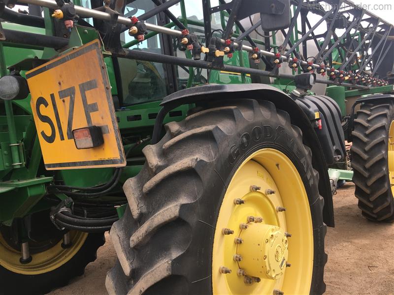 John Deere 4940 self propelled sprayer, Sprayers & Equipment John Deere