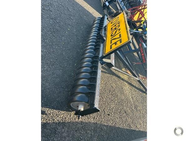 Photo 3. Paddock roller assembly