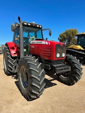 Photo 3. Massey Ferguson 6495 FWA/4WD