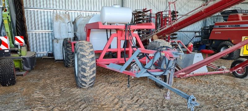Photo 3. Simplicity 5000L Liquid Tow Behind Air Seeder Cart