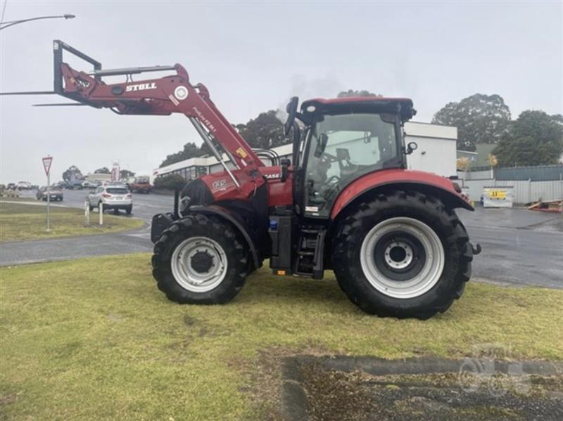 Photo 3. Case IH Maxxum 135 tractor