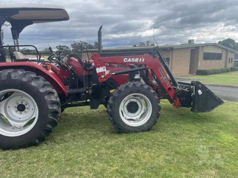 Photo 3. Case IH Farmall 75JXM tractor
