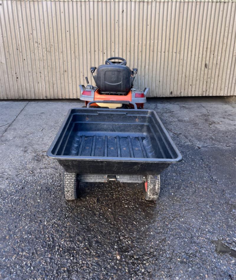 Photo 3. Husqvarna TS 342 ride on mower