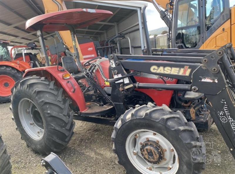 Photo 3. Case IH JX95 tractor