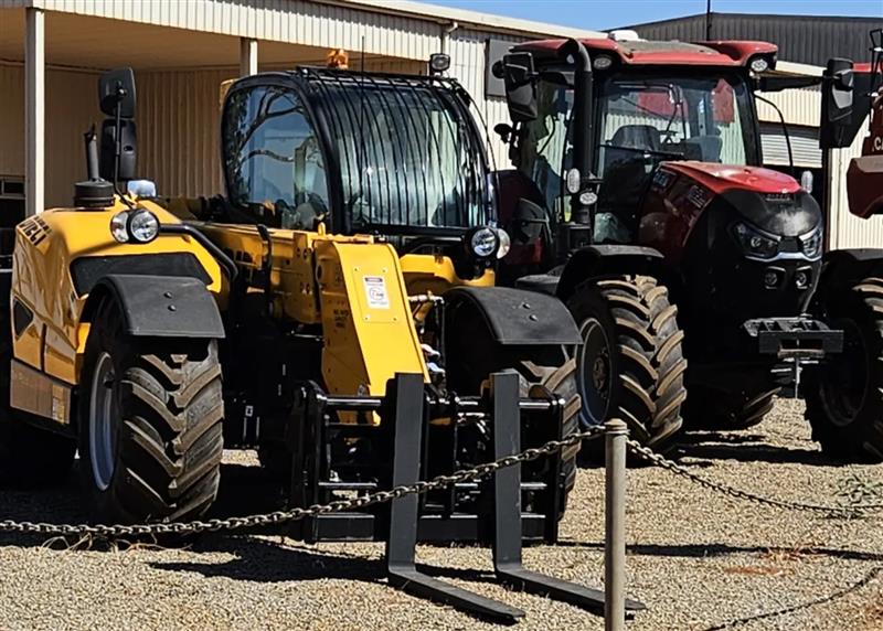 Photo 3. Diece Agri Plus 40.7H PS telehandler
