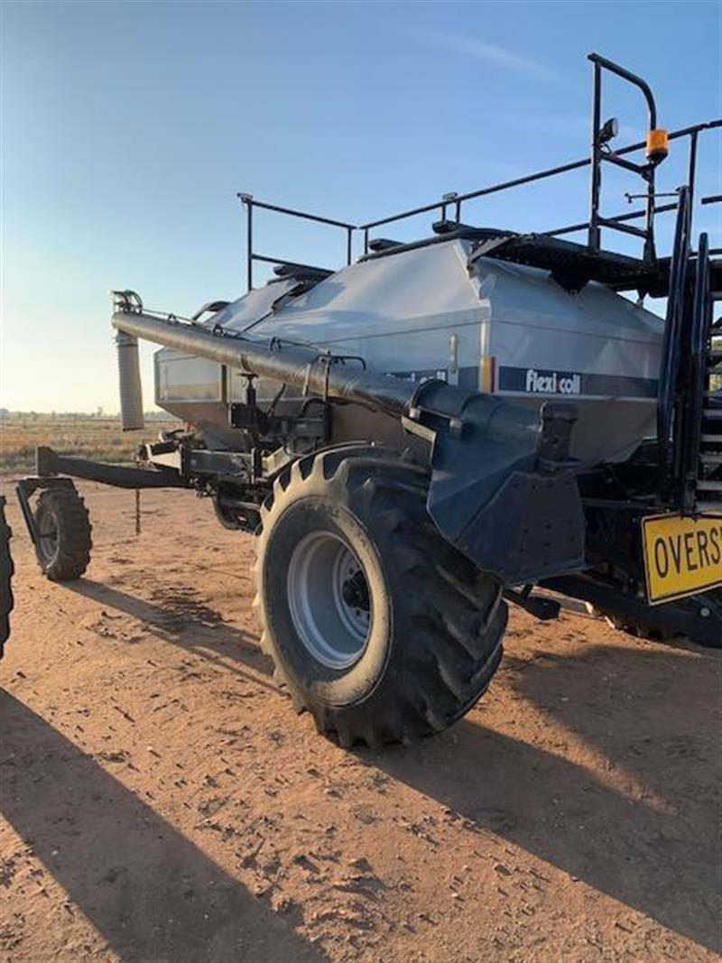 Photo 3. 2009 FLEXI COIL 2640