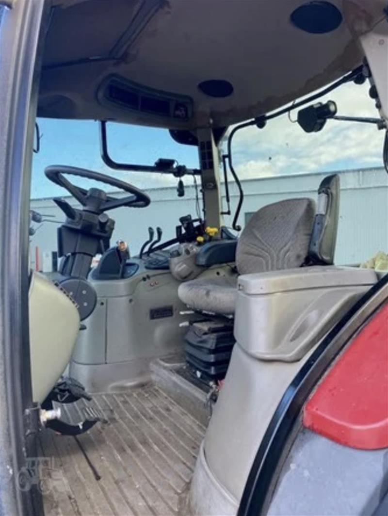 Photo 3. Case IH Maxxum 110X tractor