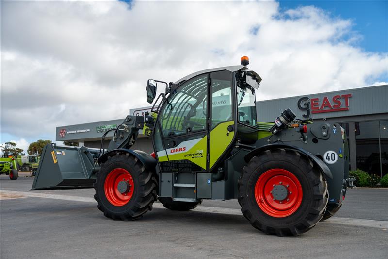 Photo 3. Claas Scorpion 741 Telescopic Handler FWA/4WD
