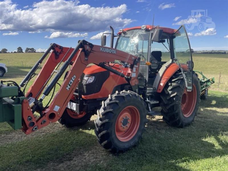 Photo 3. Kubota M8540 tractor